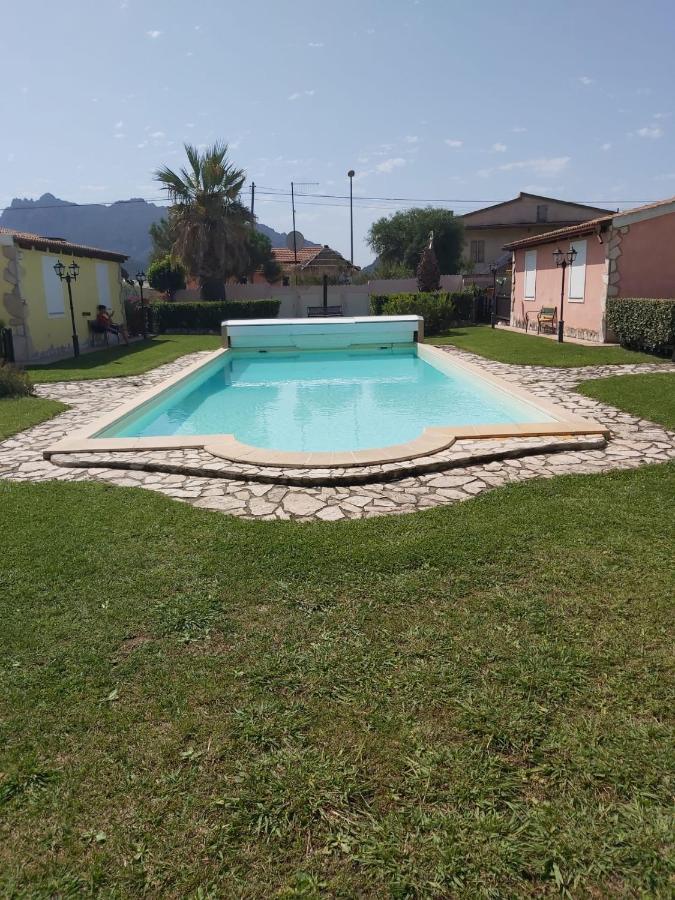 فيلا Casa Dalena Lu Razzoni المظهر الخارجي الصورة